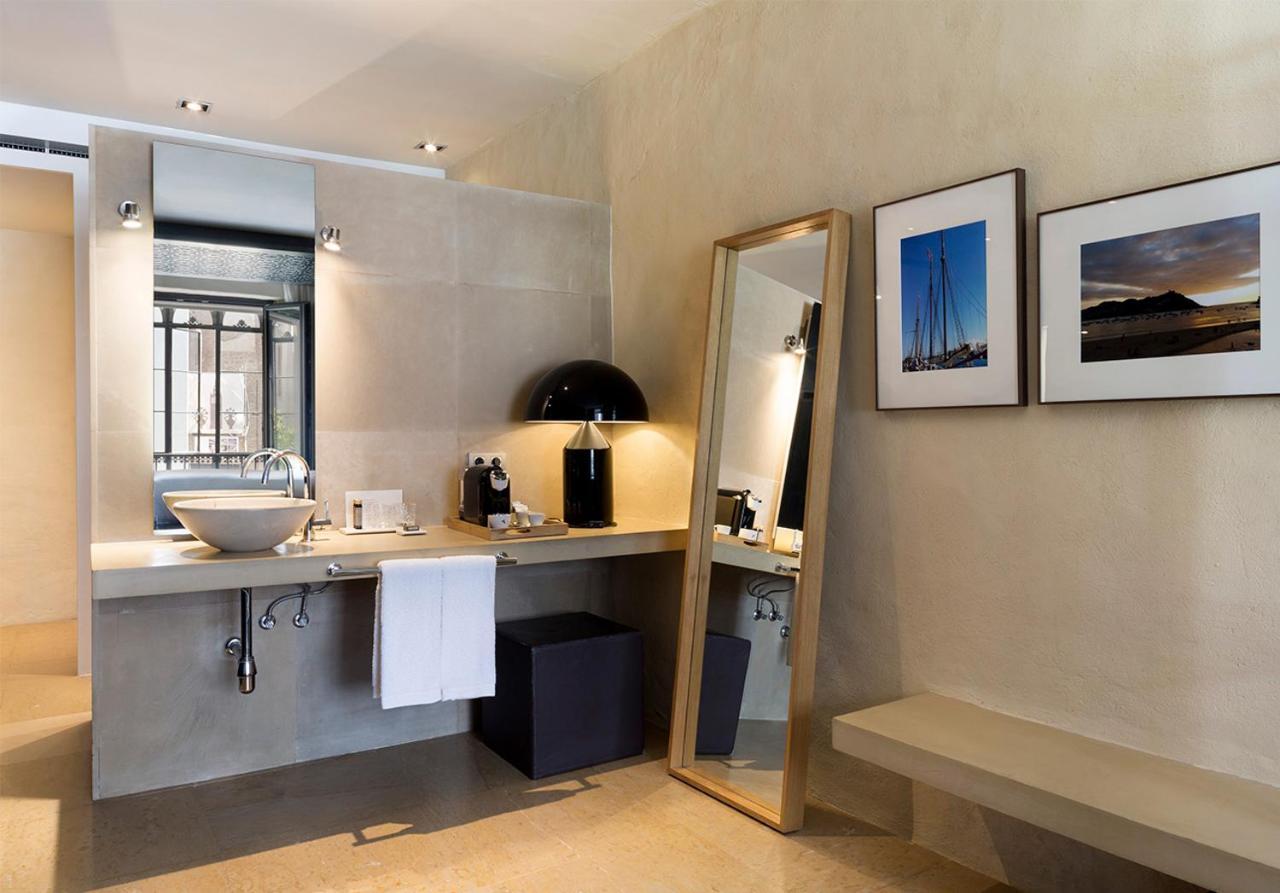 Eme Catedral Mercer Hotel Sevilla Kültér fotó Bathroom