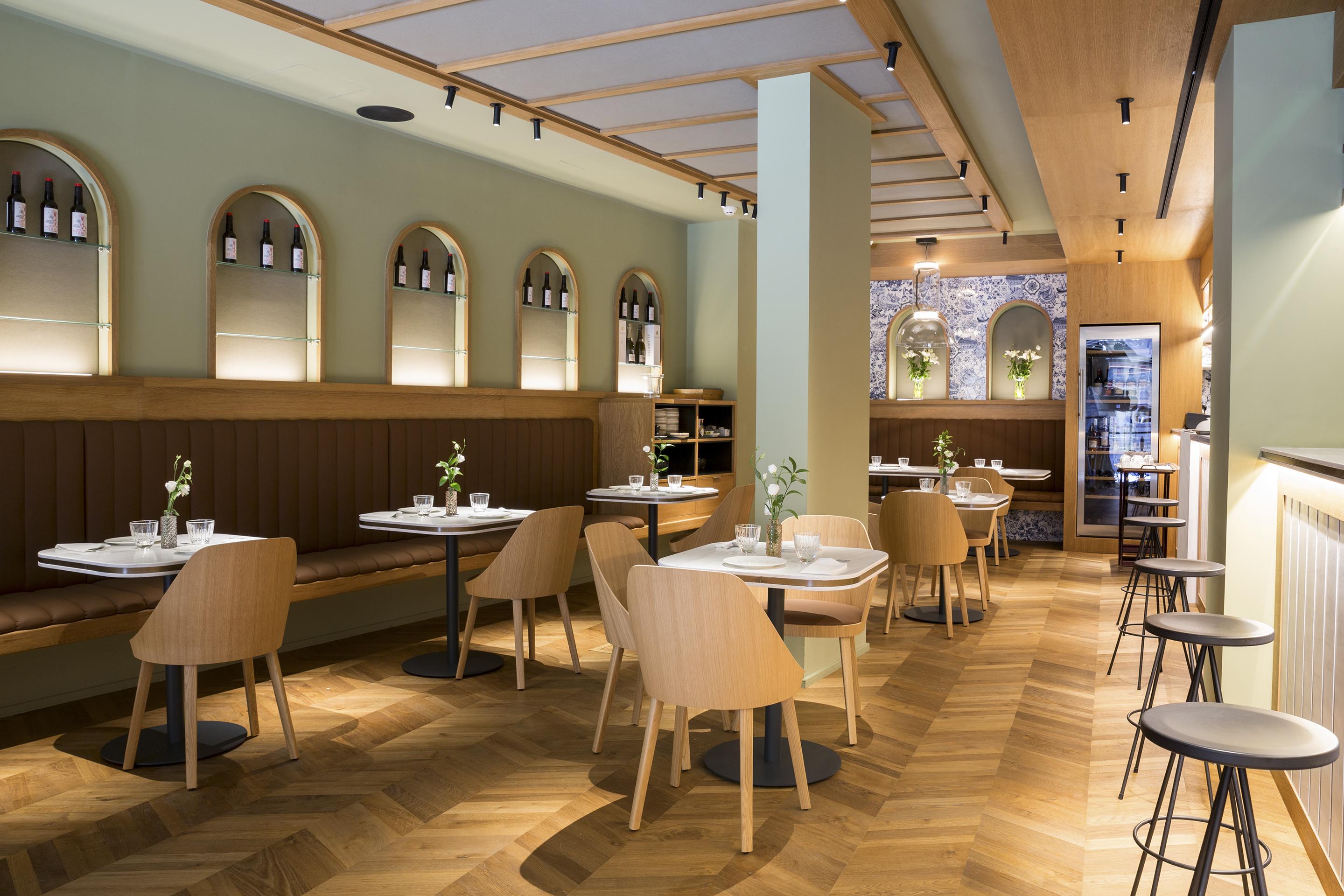 Eme Catedral Mercer Hotel Sevilla Kültér fotó Restaurant interior