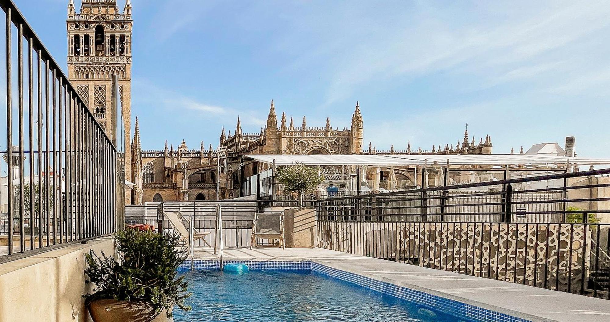 Eme Catedral Mercer Hotel Sevilla Kültér fotó The Roman Baths of Córdoba