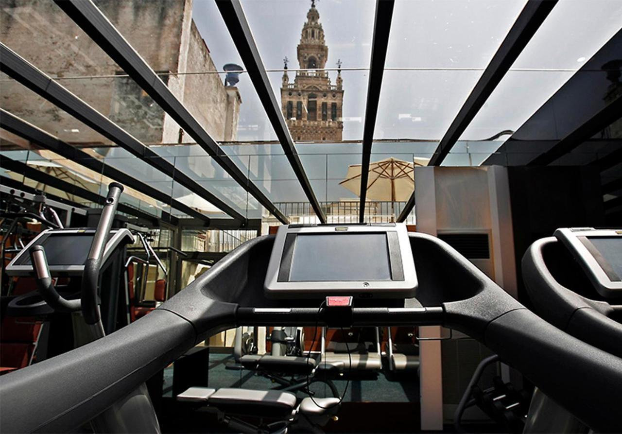 Eme Catedral Mercer Hotel Sevilla Kültér fotó The gym at the hotel